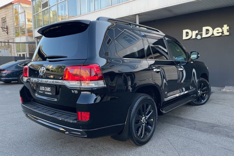 Продам Toyota Land Cruiser 200 Premium  2016 года в Киеве