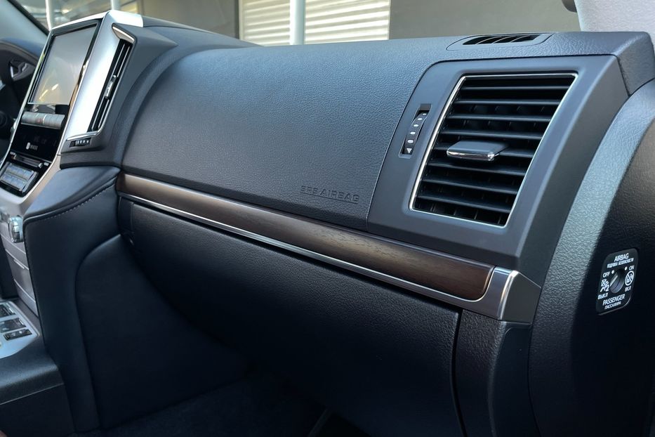Продам Toyota Land Cruiser 200 Premium  2016 года в Киеве