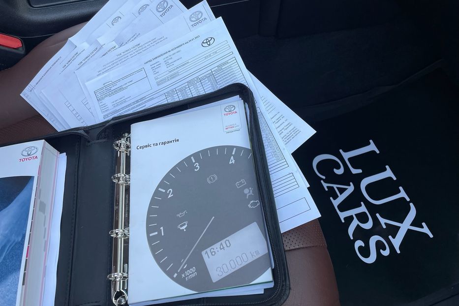 Продам Toyota Land Cruiser 200 Premium  2016 года в Киеве