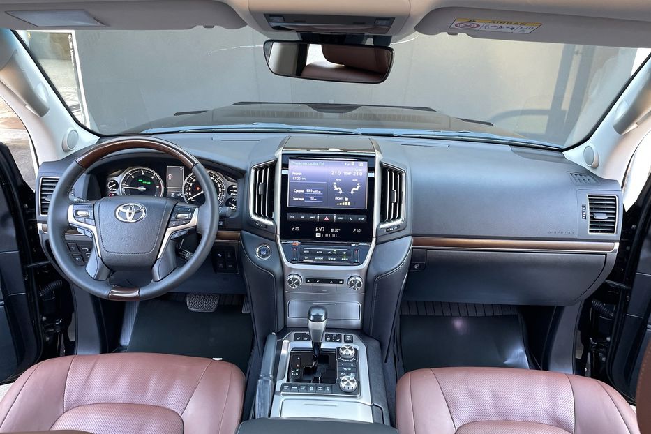 Продам Toyota Land Cruiser 200 Premium  2016 года в Киеве