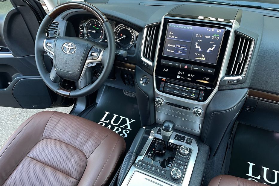 Продам Toyota Land Cruiser 200 Premium  2016 года в Киеве
