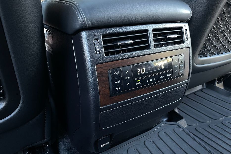Продам Toyota Land Cruiser 200 Premium  2016 года в Киеве