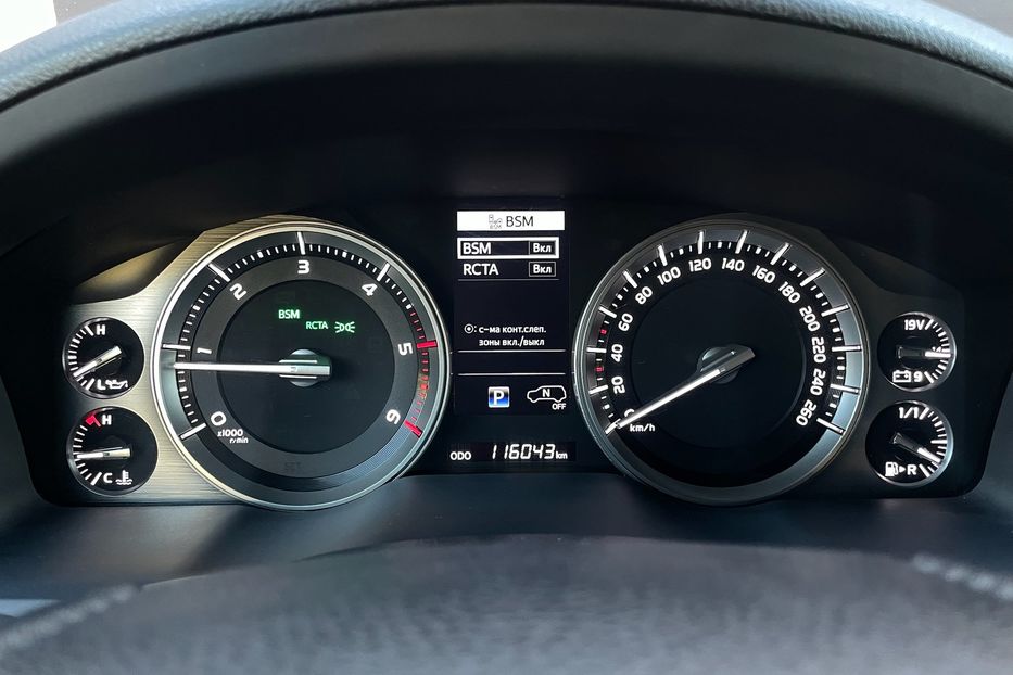 Продам Toyota Land Cruiser 200 Premium  2016 года в Киеве