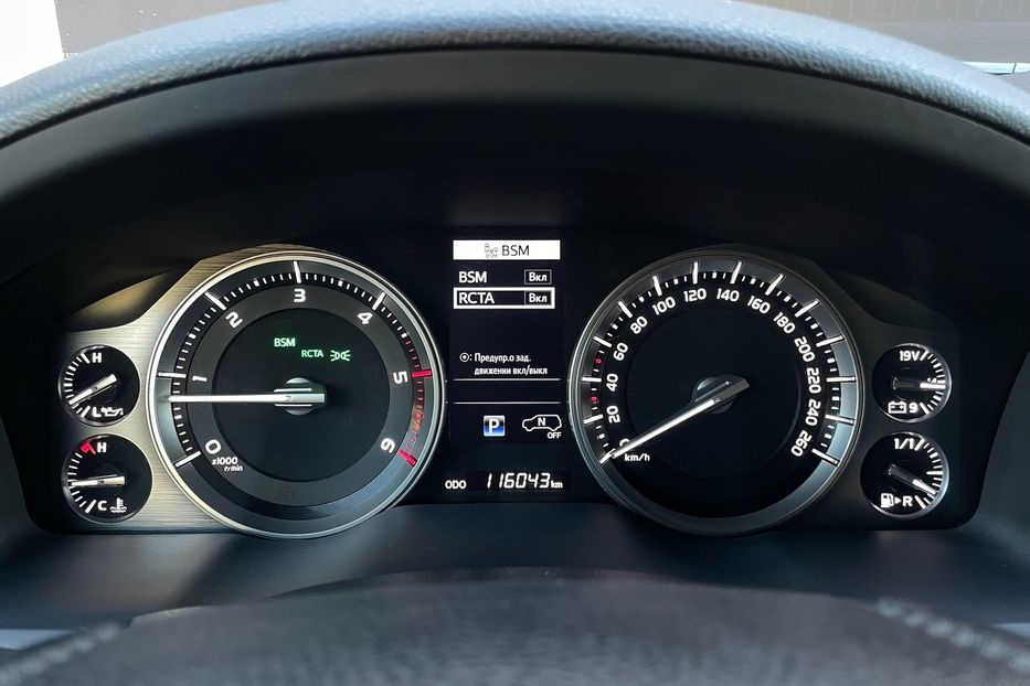 Продам Toyota Land Cruiser 200 Premium  2016 года в Киеве
