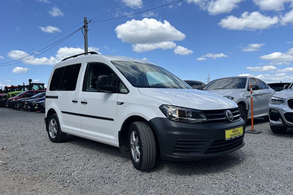 Продам Volkswagen Caddy пасс. COMIS 2015 года в г. Умань, Черкасская область