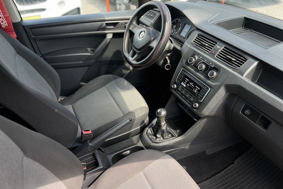 Продам Volkswagen Caddy пасс. COMIS 2015 года в г. Умань, Черкасская область