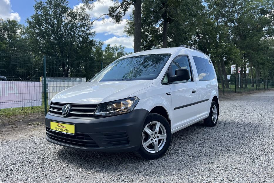 Продам Volkswagen Caddy пасс. COMIS 2015 года в г. Умань, Черкасская область