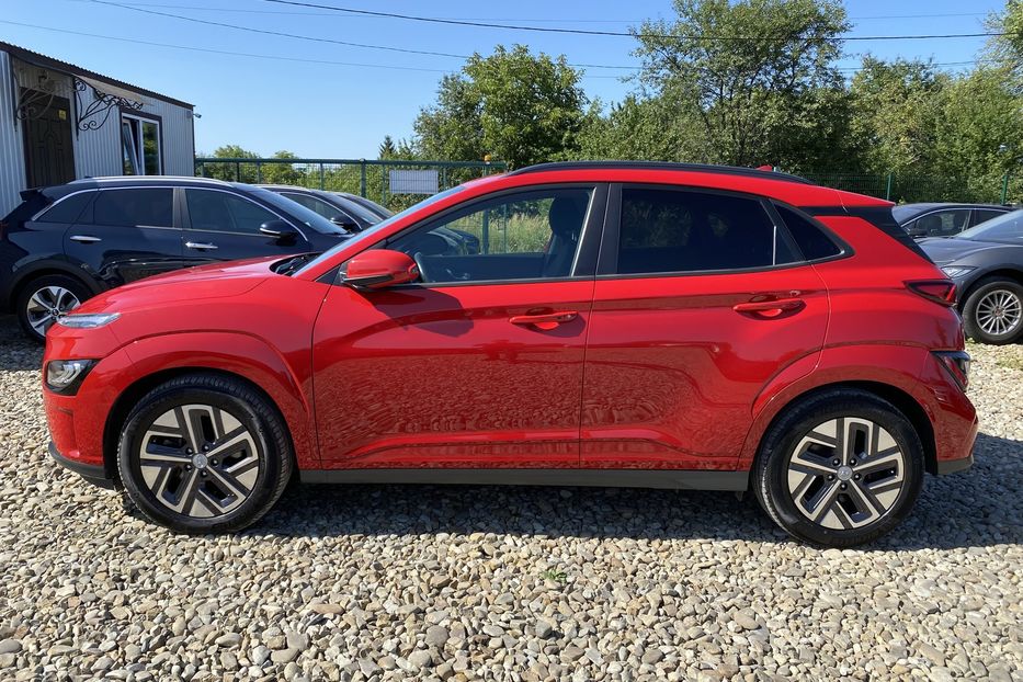 Продам Hyundai Kona 64кВтСліпізониПдгрівсиднькерма 2022 года в Львове