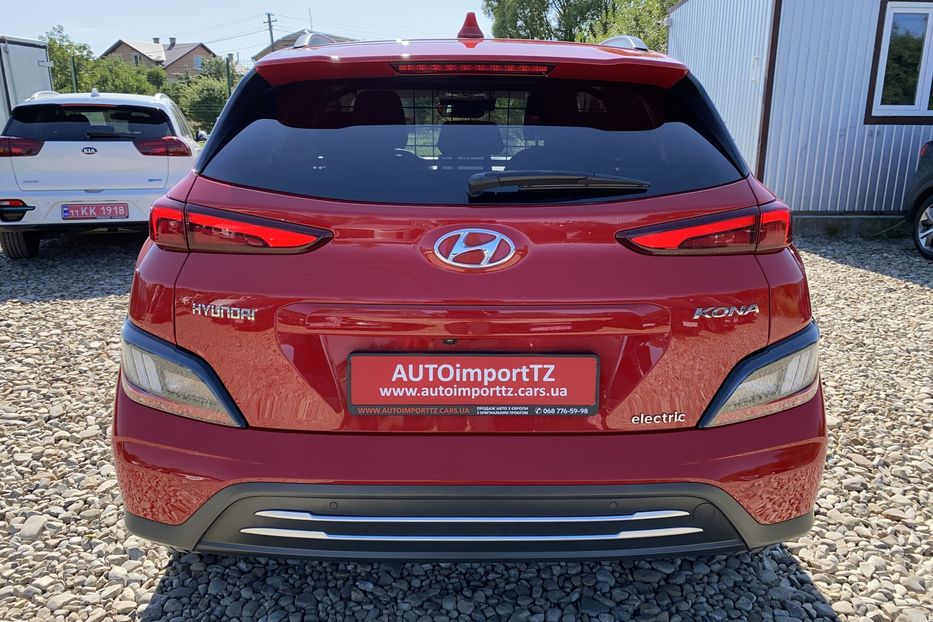 Продам Hyundai Kona 64кВтСліпізониПдгрівсиднькерма 2022 года в Львове