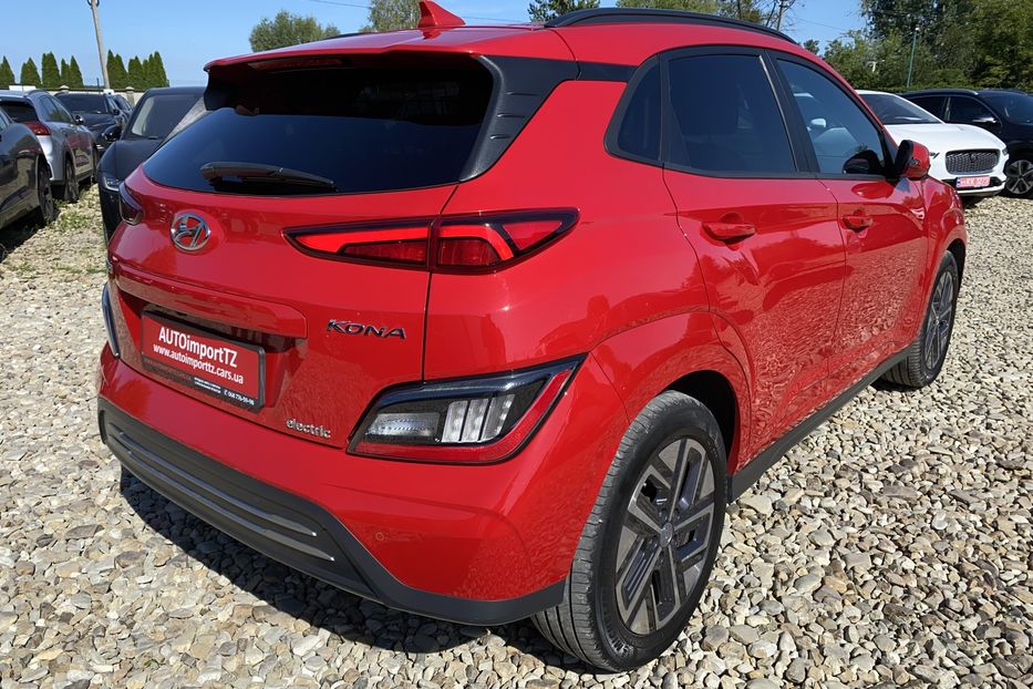 Продам Hyundai Kona 64кВтСліпізониПдгрівсиднькерма 2022 года в Львове
