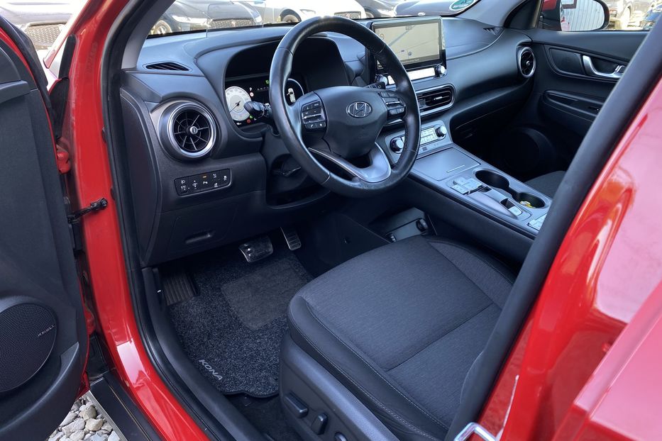 Продам Hyundai Kona 64кВтСліпізониПдгрівсиднькерма 2022 года в Львове