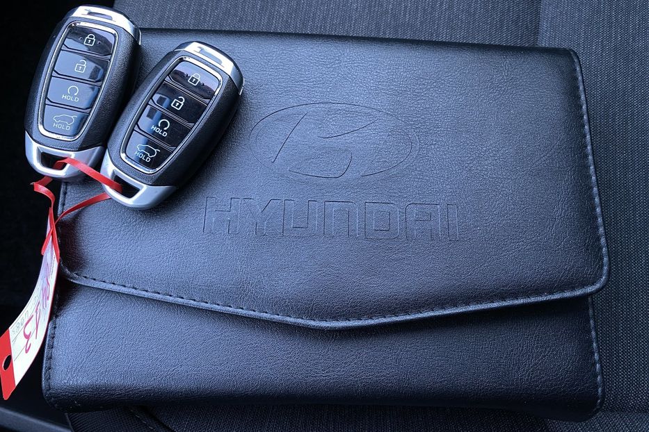 Продам Hyundai Kona 64кВтСліпізониПдгрівсиднькерма 2022 года в Львове