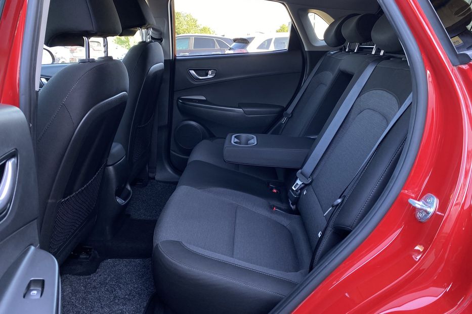 Продам Hyundai Kona 64кВтСліпізониПдгрівсиднькерма 2022 года в Львове
