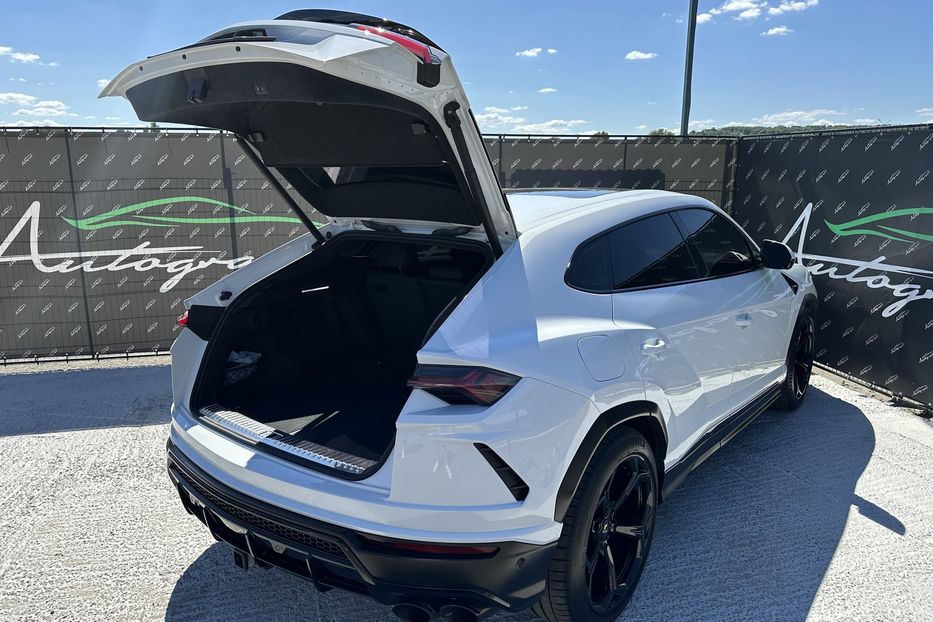 Продам Lamborghini Urus 2019 года в Киеве