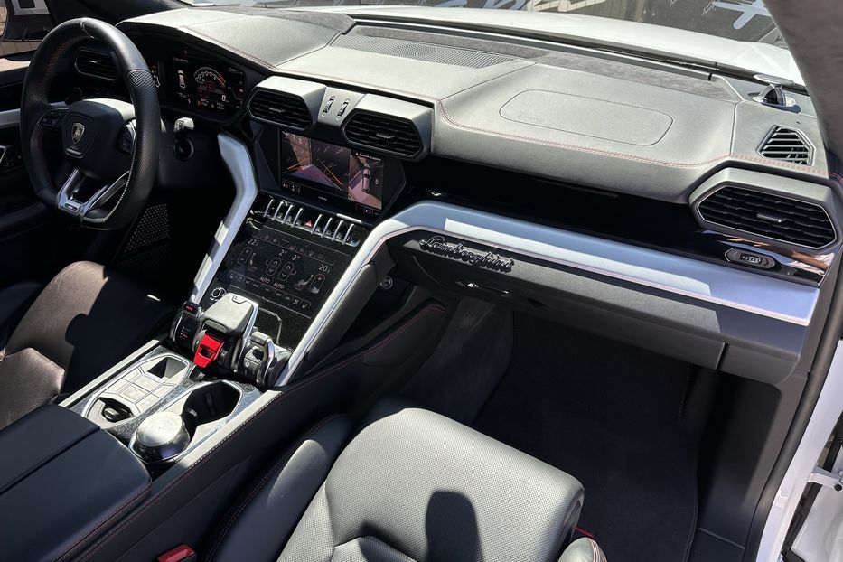 Продам Lamborghini Urus 2019 года в Киеве