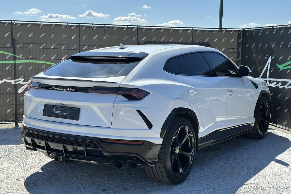 Продам Lamborghini Urus 2019 года в Киеве