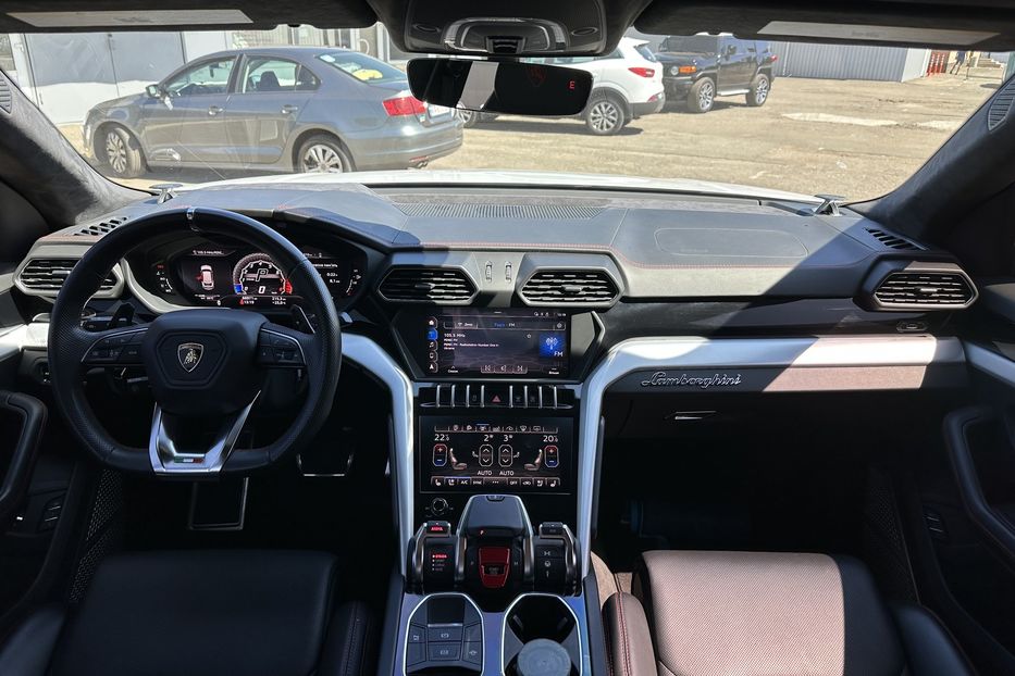 Продам Lamborghini Urus 2019 года в Киеве