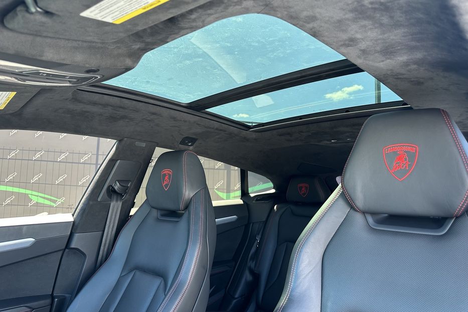 Продам Lamborghini Urus 2019 года в Киеве