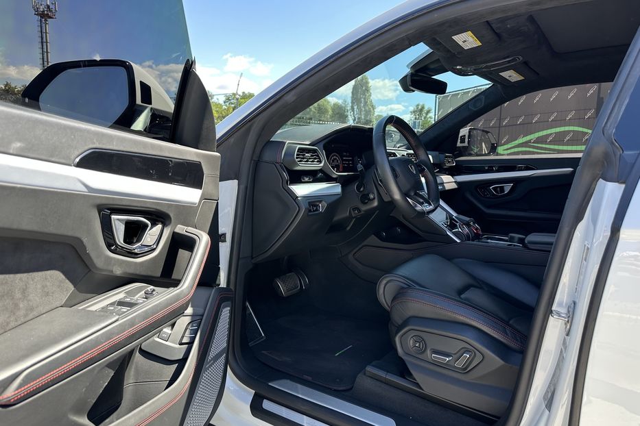 Продам Lamborghini Urus 2019 года в Киеве