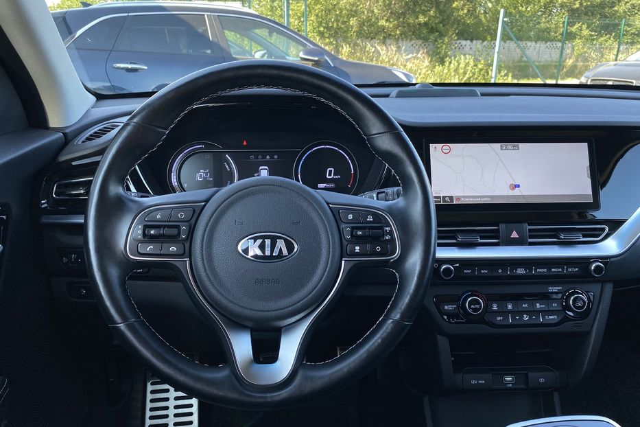 Продам Kia Niro 64 kWh Макс. комплектація Люк. 2021 года в Львове