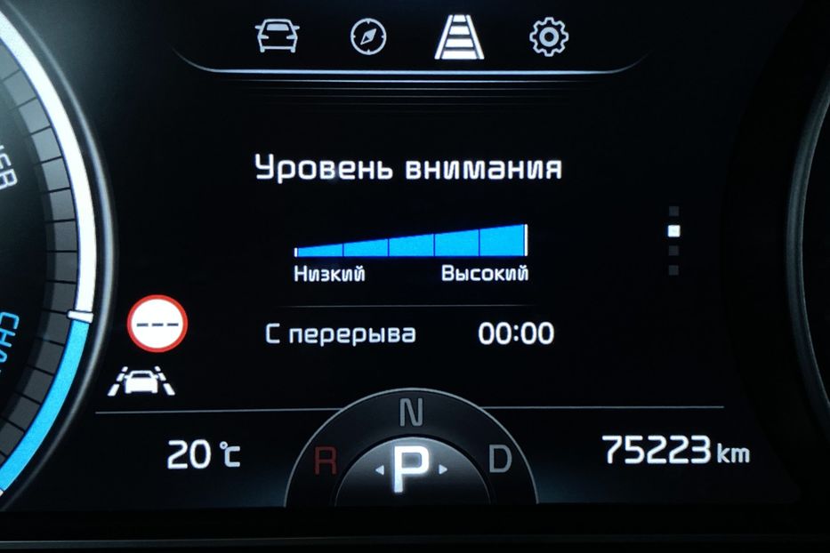 Продам Kia Niro 64 kWh Макс. комплектація Люк. 2021 года в Львове
