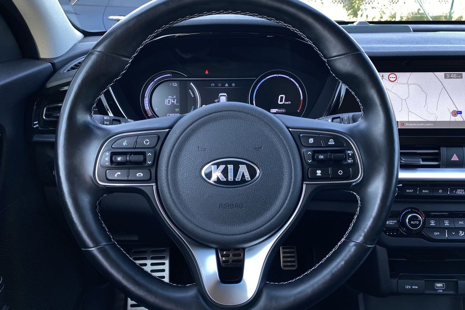 Продам Kia Niro 64 kWh Макс. комплектація Люк. 2021 года в Львове