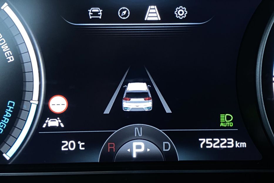 Продам Kia Niro 64 kWh Макс. комплектація Люк. 2021 года в Львове