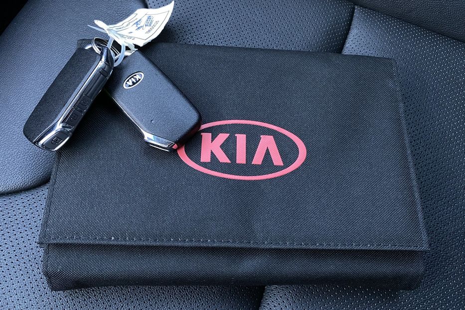 Продам Kia Niro 64 kWh Макс. комплектація Люк. 2021 года в Львове