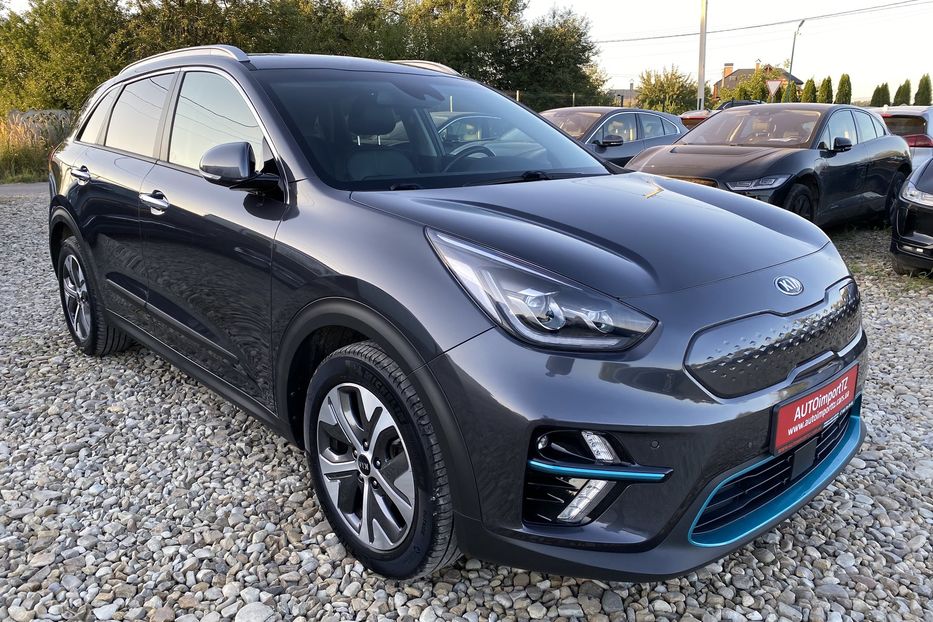 Продам Kia Niro 64 кВт Макс. комплектація 2020 года в Львове