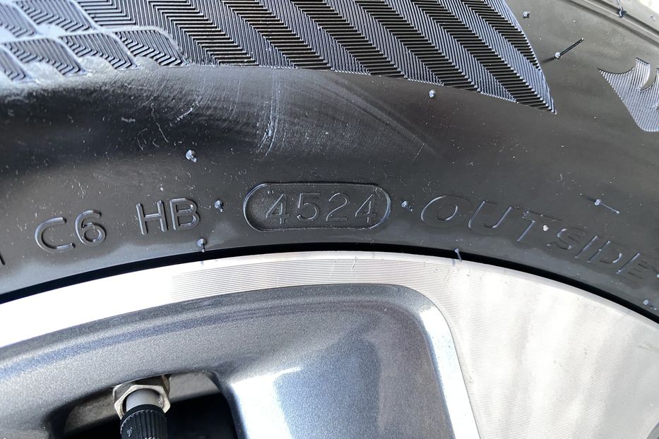 Продам Kia Niro 64 кВт Макс. комплектація 2020 года в Львове