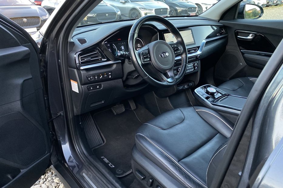 Продам Kia Niro 64 кВт Макс. комплектація 2020 года в Львове