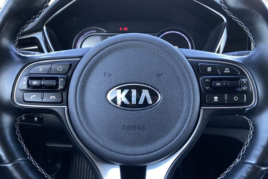 Продам Kia Niro 64 кВт Макс. комплектація 2020 года в Львове