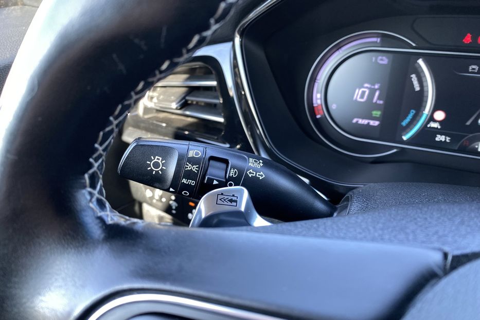 Продам Kia Niro 64 кВт Макс. комплектація 2020 года в Львове