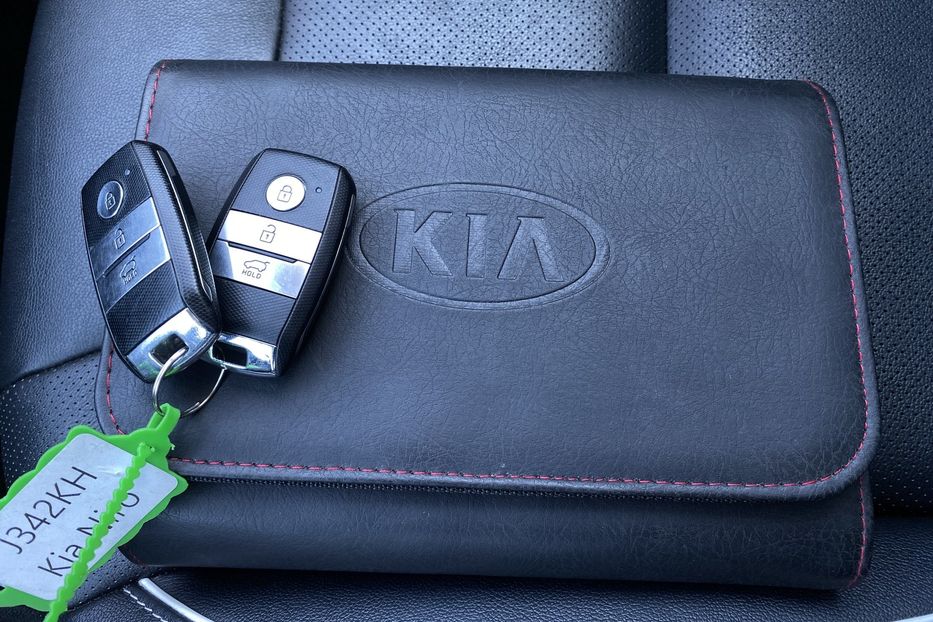 Продам Kia Niro 64 кВт Макс. комплектація 2020 года в Львове