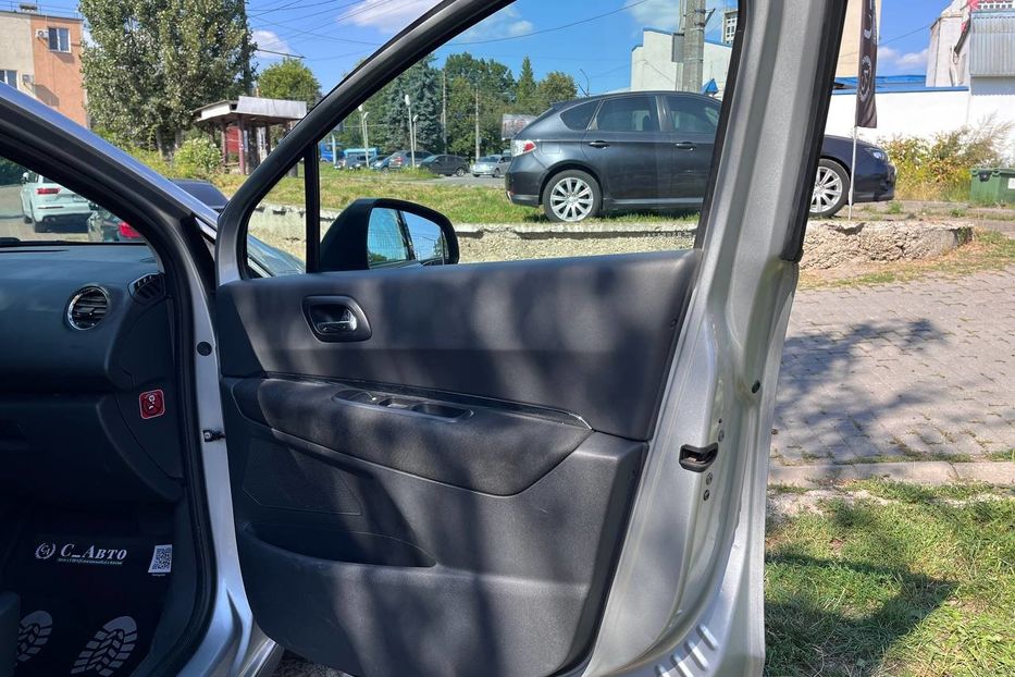 Продам Peugeot 3008 2011 года в Черновцах