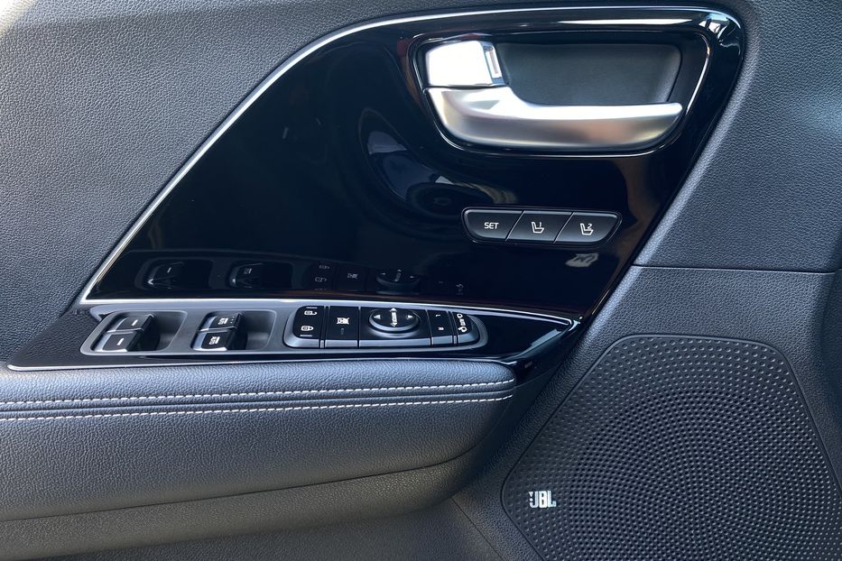 Продам Kia Niro 64 кВт Макс. комплектація 2020 года в Львове