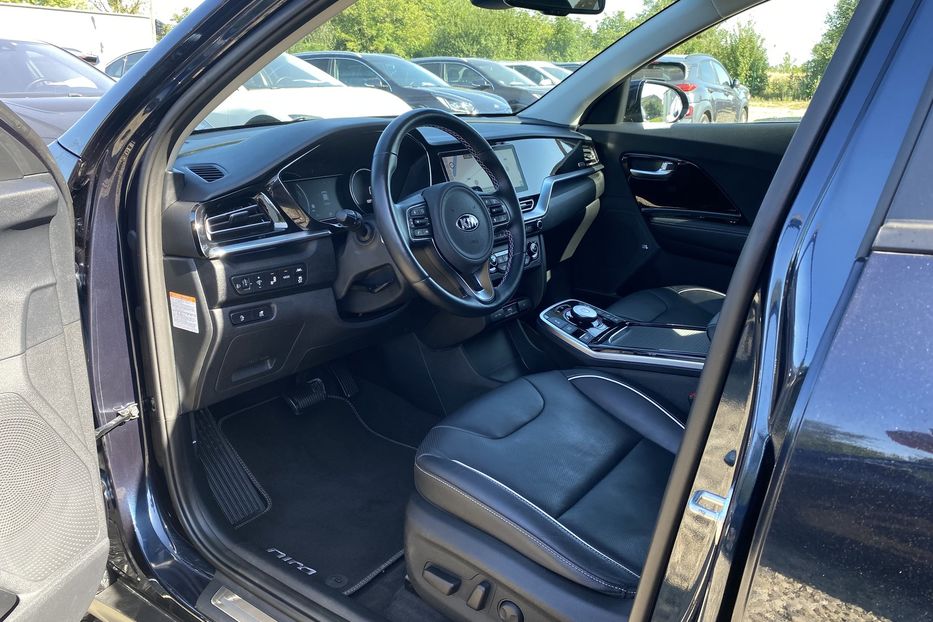 Продам Kia Niro 64 кВт Макс. комплектація 2020 года в Львове