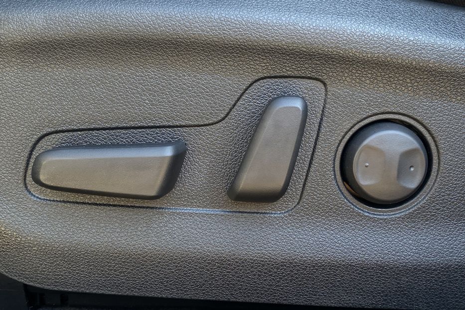 Продам Kia Niro 64 кВт Макс. комплектація 2020 года в Львове