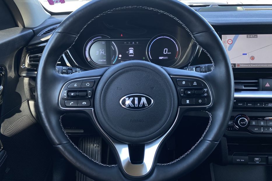 Продам Kia Niro 64 кВт Макс. комплектація 2020 года в Львове