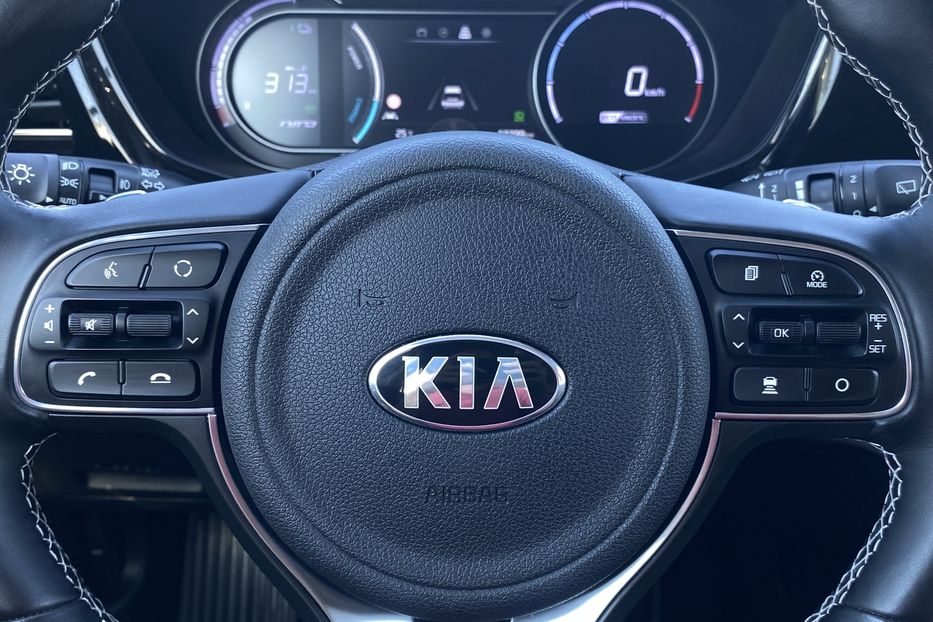 Продам Kia Niro 64 кВт Макс. комплектація 2020 года в Львове