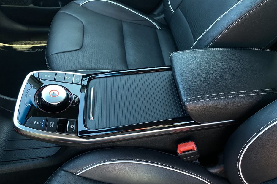Продам Kia Niro 64 кВт Макс. комплектація 2020 года в Львове