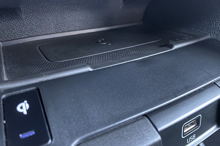 Продам Kia Niro 64 кВт Макс. комплектація 2020 года в Львове