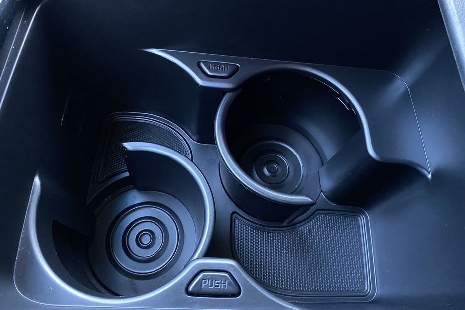 Продам Kia Niro 64 кВт Макс. комплектація 2020 года в Львове