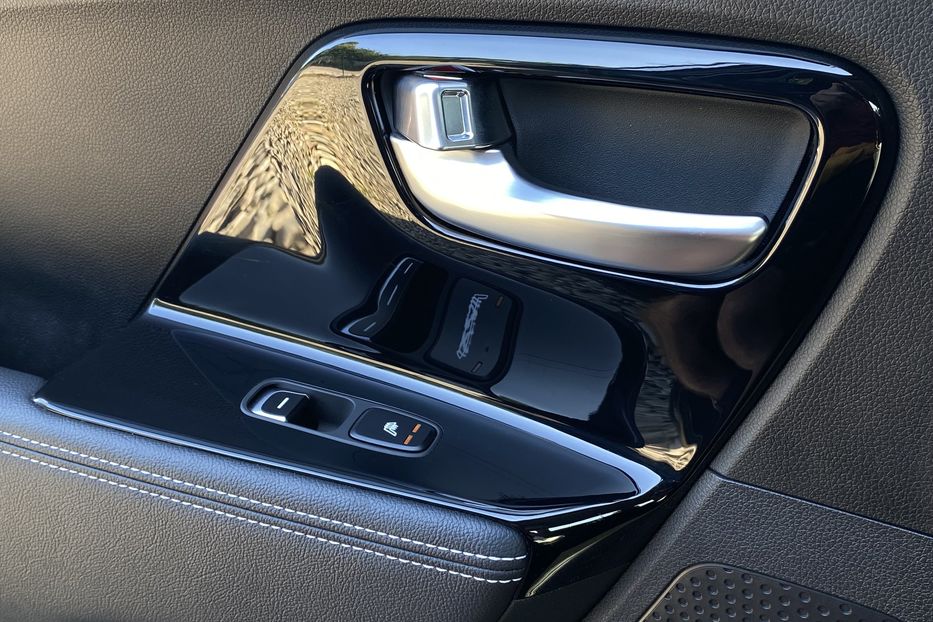 Продам Kia Niro 64 кВт Макс. комплектація 2020 года в Львове