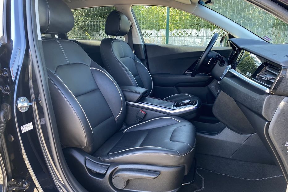 Продам Kia Niro 64 кВт Макс. комплектація 2020 года в Львове