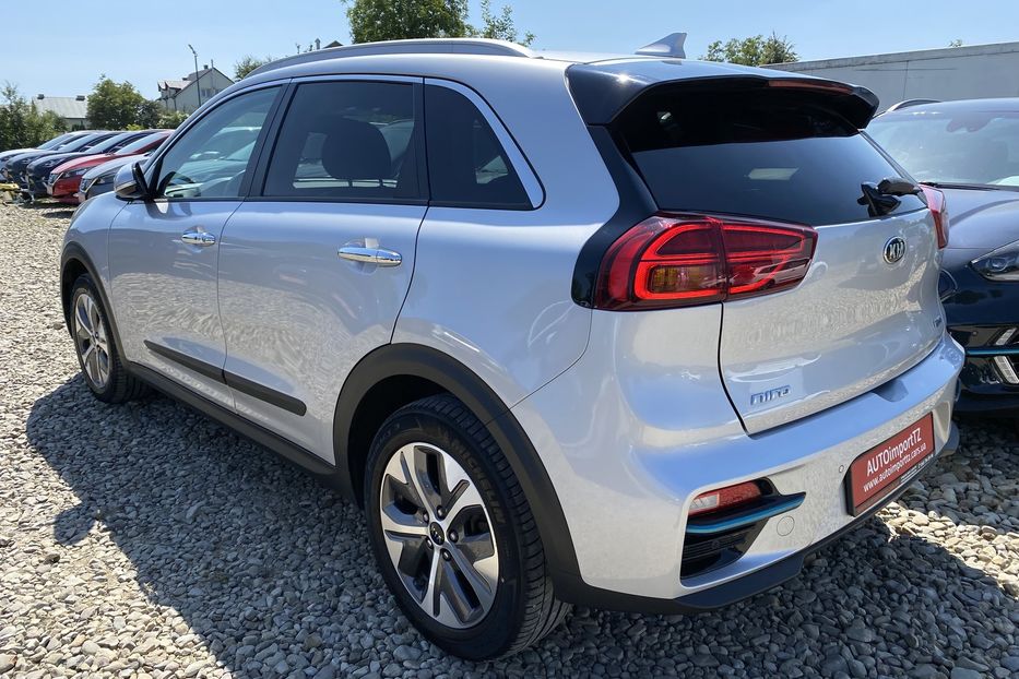 Продам Kia Niro 64 кВт Макс. комплектація 2020 года в Львове