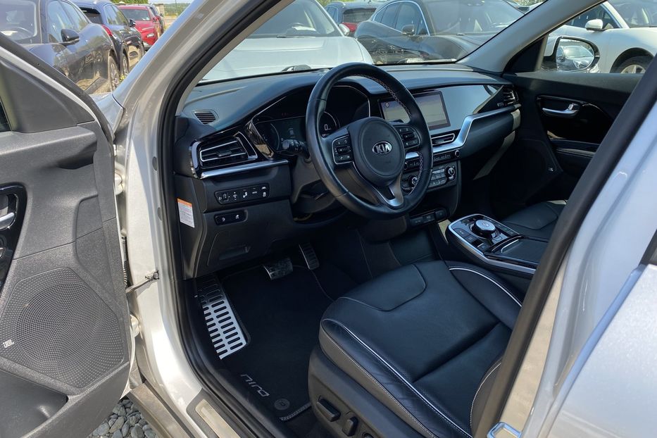Продам Kia Niro 64 кВт Макс. комплектація 2020 года в Львове