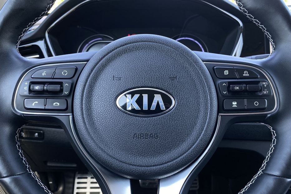 Продам Kia Niro 64 кВт Макс. комплектація 2020 года в Львове