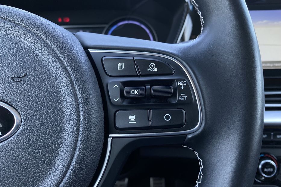 Продам Kia Niro 64 кВт Макс. комплектація 2020 года в Львове