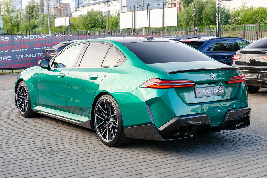 Продам BMW M5 Hybrid MXdrive 2024 года в Киеве